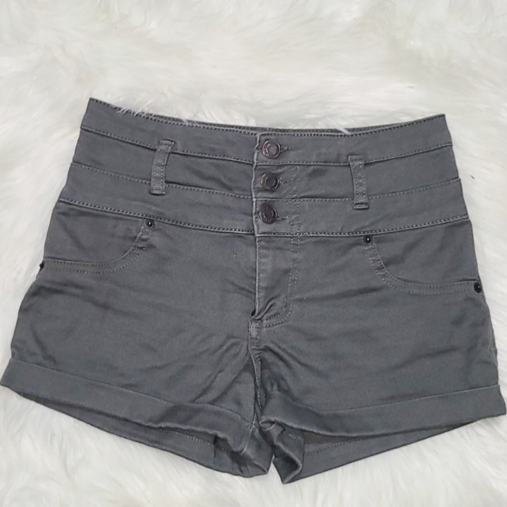 Mossimo Women's Shorts size 4/27 green,